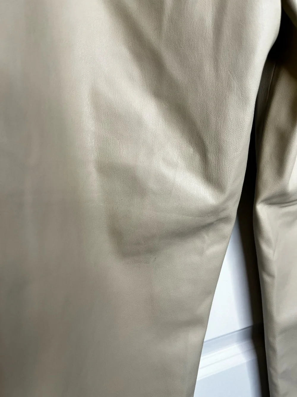 Zara Faux Leather Pants Size 4 Cream Beige High Waist Straight Leg Vegan Leather - Picture 8 of 11